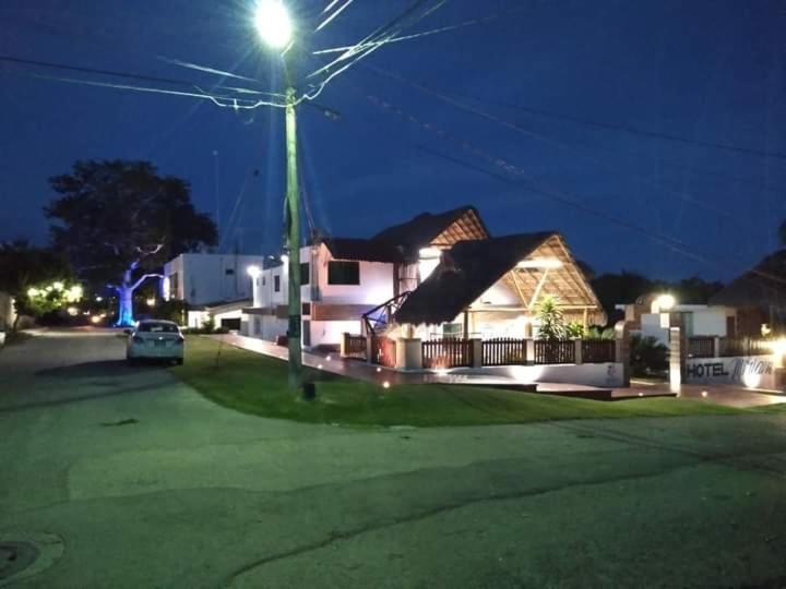 Hotel Miriam บากาลาร์ ภายนอก รูปภาพ