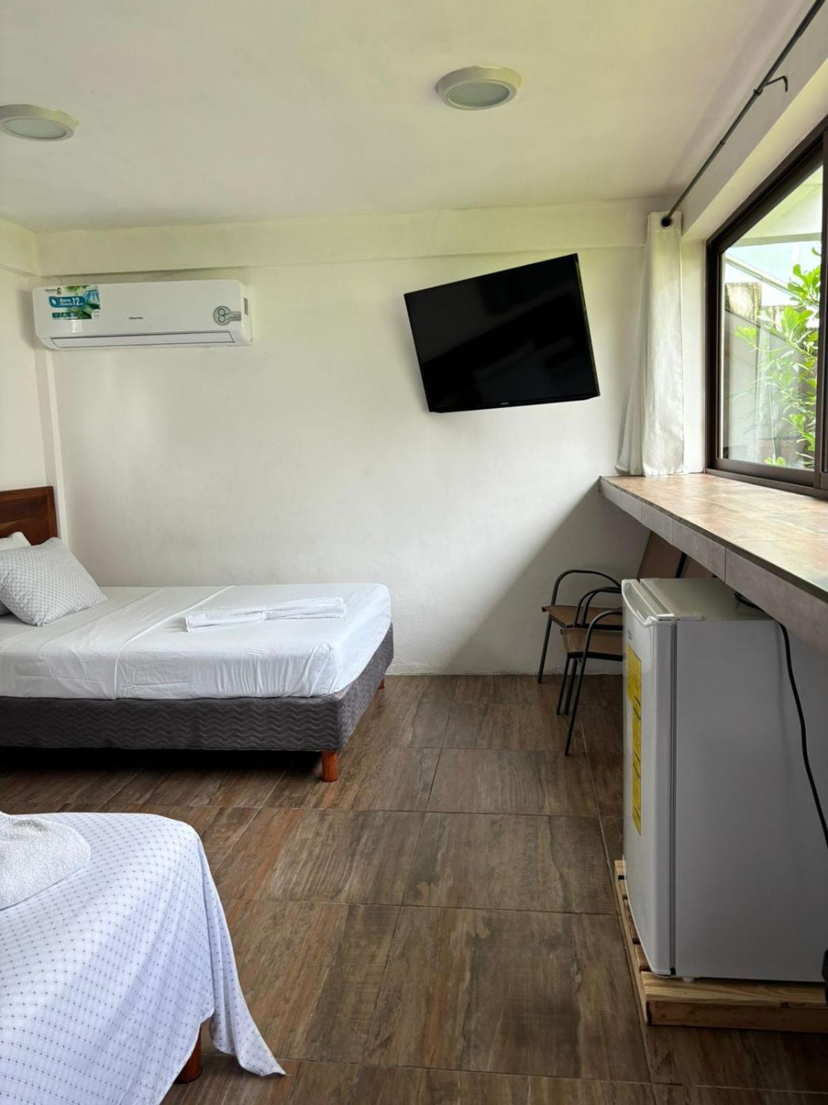 Hotel Miriam บากาลาร์ ภายนอก รูปภาพ