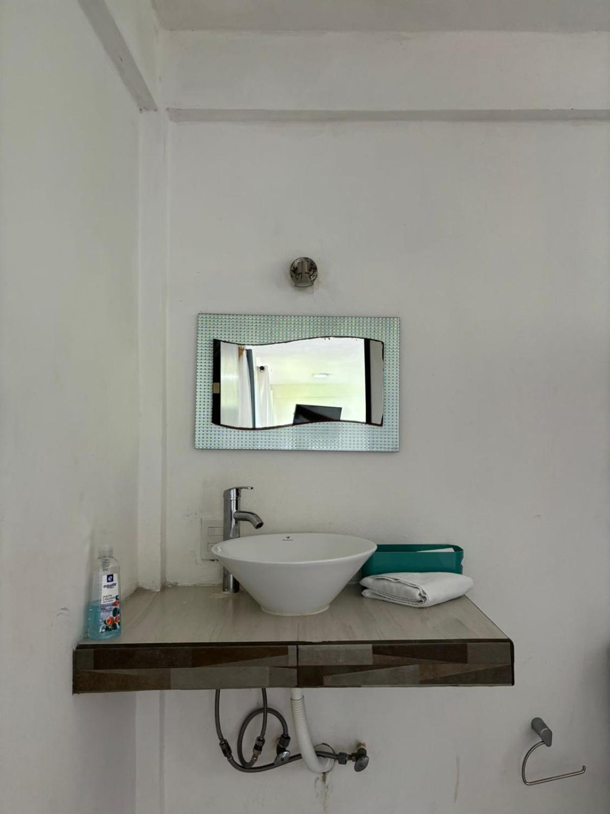 Hotel Miriam บากาลาร์ ภายนอก รูปภาพ