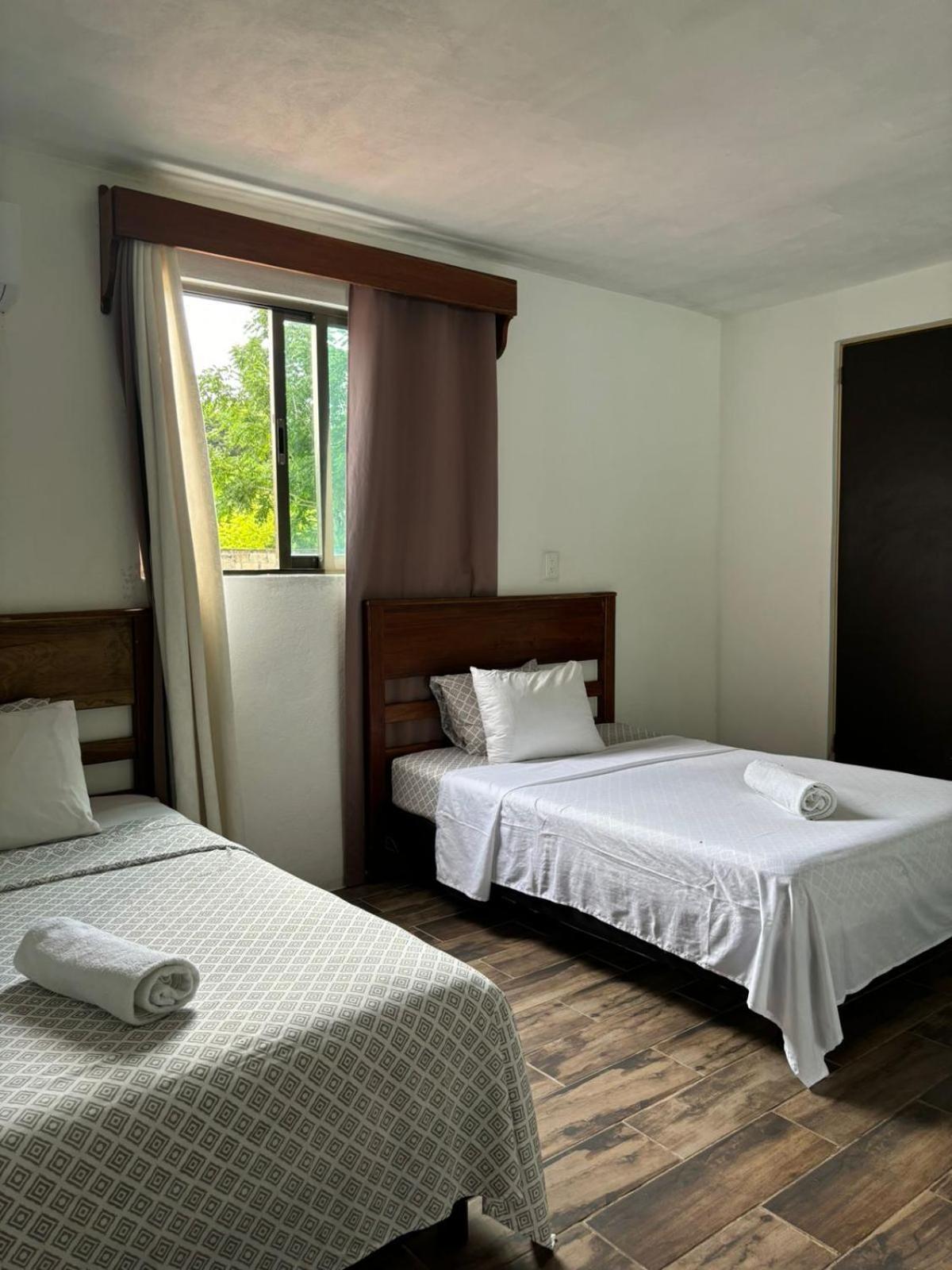 Hotel Miriam บากาลาร์ ภายนอก รูปภาพ