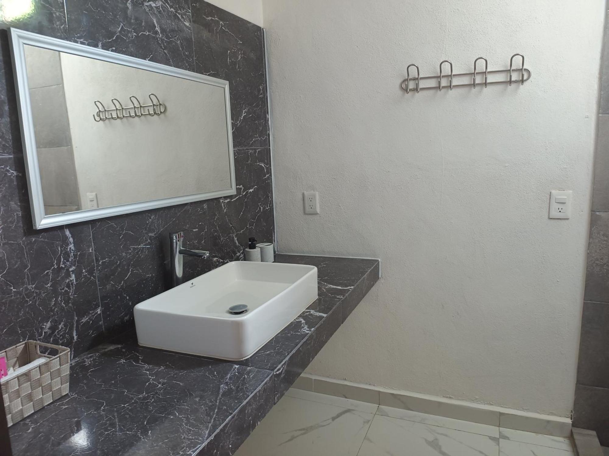 Hotel Miriam บากาลาร์ ภายนอก รูปภาพ