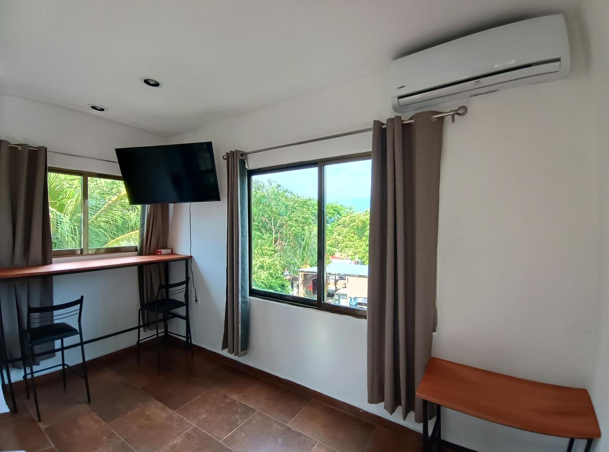 Hotel Miriam บากาลาร์ ภายนอก รูปภาพ